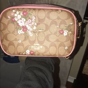 Coach Floral Isla CAN SHIP TODAY